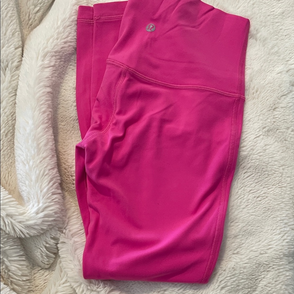 Lululemon Athletica Pink Leggings 25 inch length size 2 hot pink